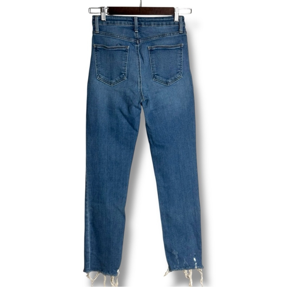 Just Black Women's Straight Leg Distressed Medium Light Blue Classic Denim Jeans - Picture 9 of 13